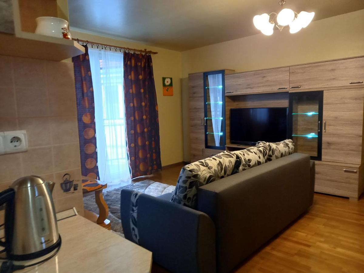 Thermal Apartman Hajduszoboszlo Exterior photo